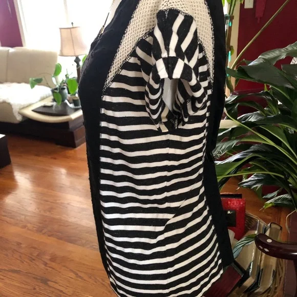 Sanctuary Striped Top - Picture 4 of 14